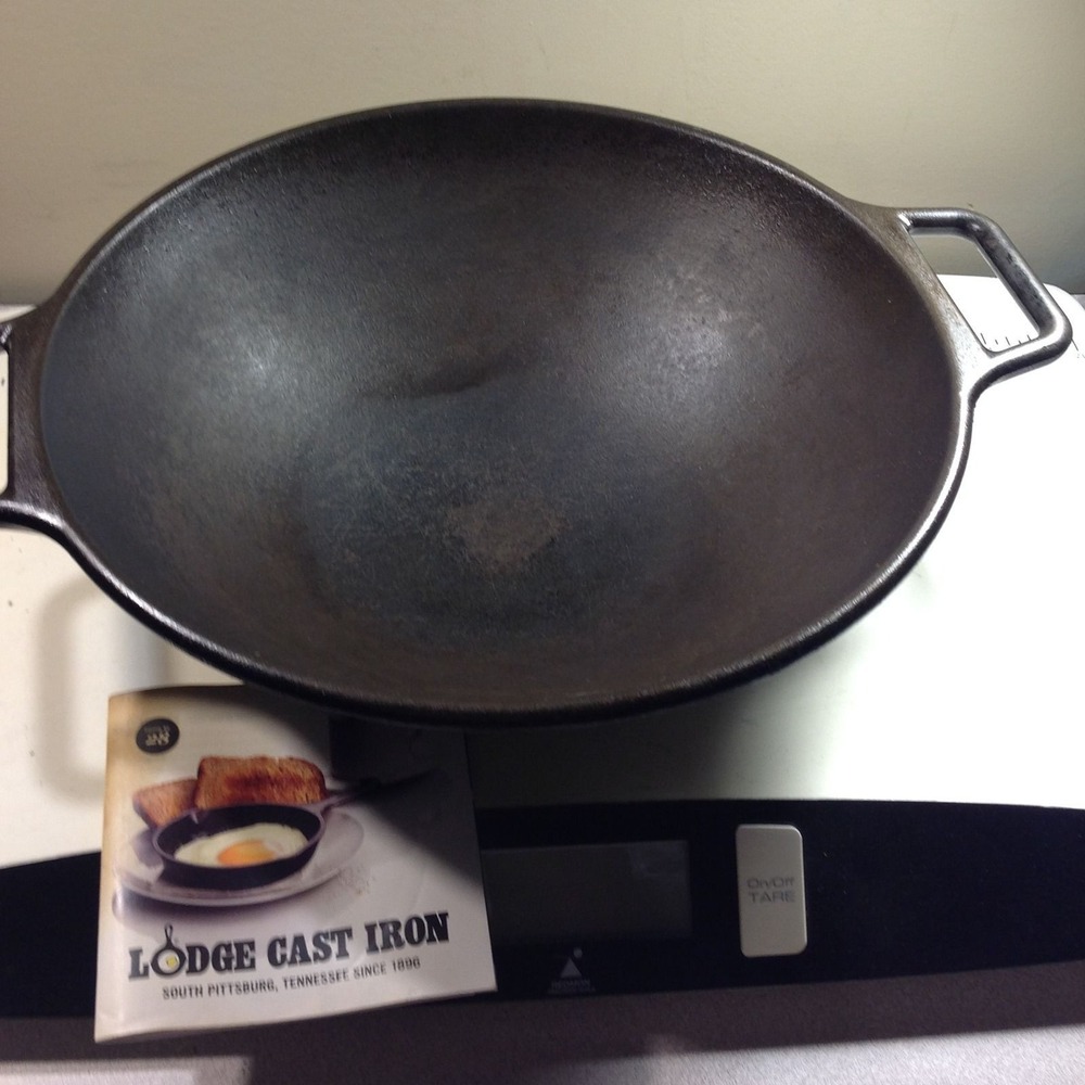 Lodge Pro-Logic 14 Inch Cast Iron Wok P14W3 Black Pre-Seasoned New In Box - Picture 3 of 3